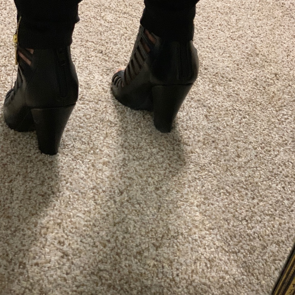 FARGO Black Peep Toe Caged In Booties! - Picture 4 of 6